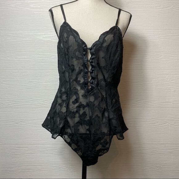 Vintage Gold Label Victoria Secret nightie one piece Medium - Picture 6 of 8